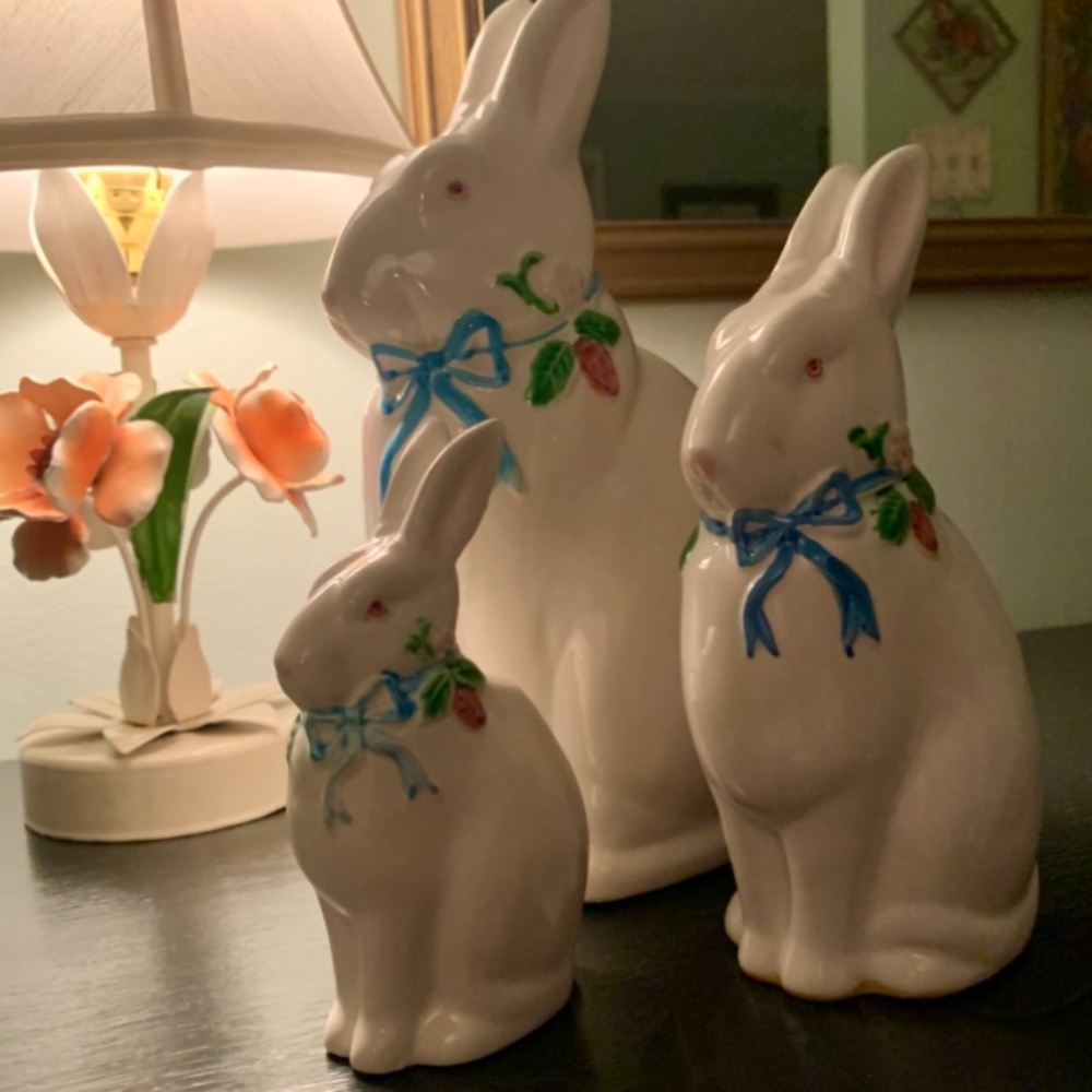 The Haldon Group,  1987 ceramic white bunnies with blue ribbon and strawberries